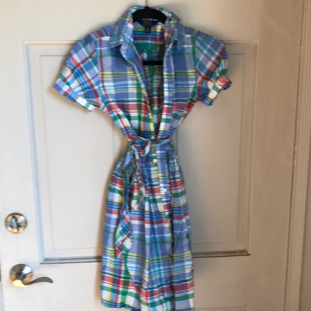 Size 16 dress (runs small)
